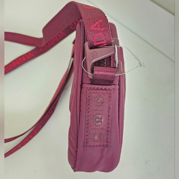 Lululemon Team Canada 22 Future Legacy Crossbody Bag - Picture 6 of 8